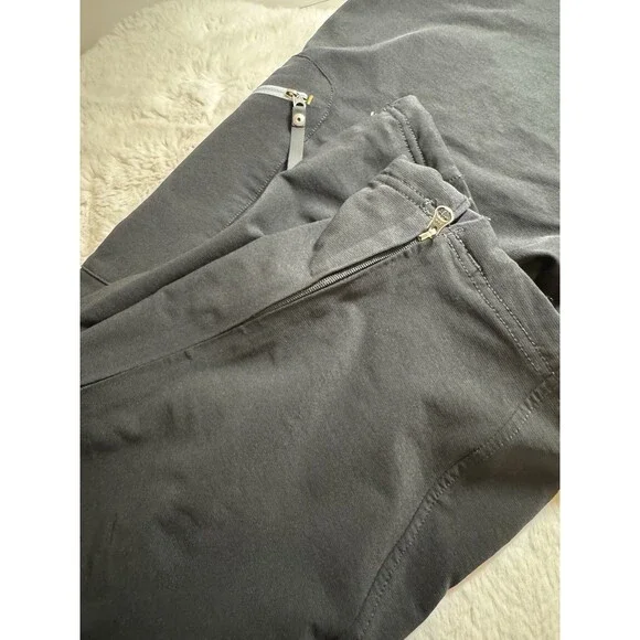 Mountain Hardwear Snow Pants Men M Black Nylon Stretch Snowboarding Ski EUC